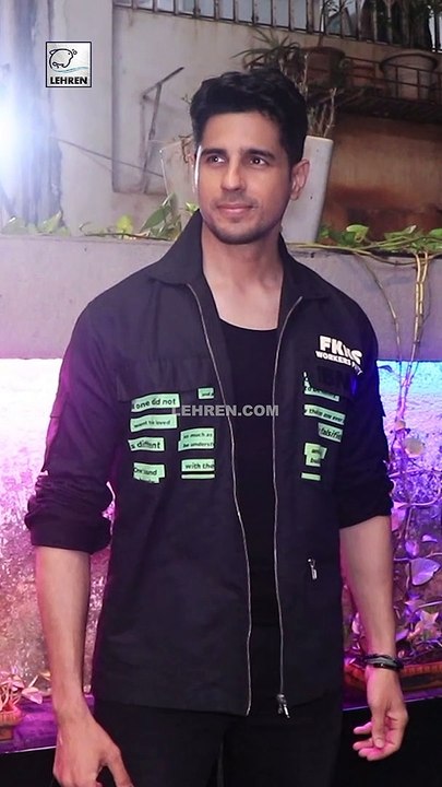 Sidharth Malhotra ने अपने कूल लुक्स ने बिखेरा अपना जलवा