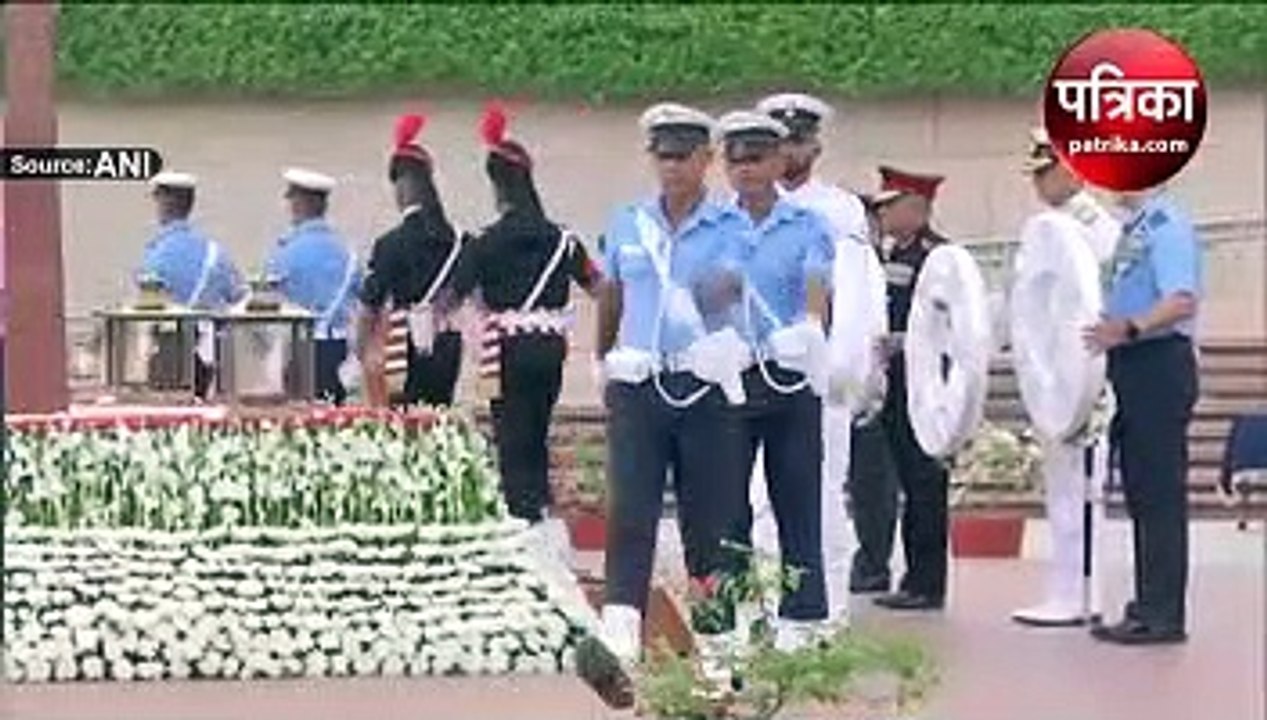 वायु सेना दिवस से पहले CDS जनरल अनिल चौहान व ती...