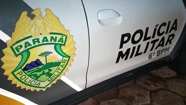 Após abordagem em via pública, jovem foge da polícia e se tranca no banheiro; indivíduo foi detido pela PM