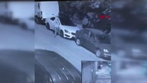 BAHÇELİEVLER'DEKİ OTOMOBİL HIRSIZLARI KAMERADA