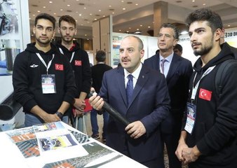 TÜRK KOMPOZİT FUARINI ZİYARET EDEN BAKAN VARANK: TÜRKİYE BU ALANDA HER GEÇEN GÜN KABİLİYETLERİNİ ARTTIRIYOR
