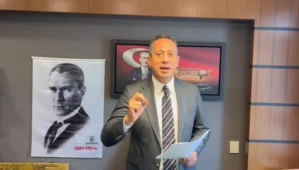 Ali Mahir Başarır: Her 10 Öğrenciden 9'u Sokakta Ama Yine de Beyefendi'ye Biz Lüks Araba Kiralıyoruz