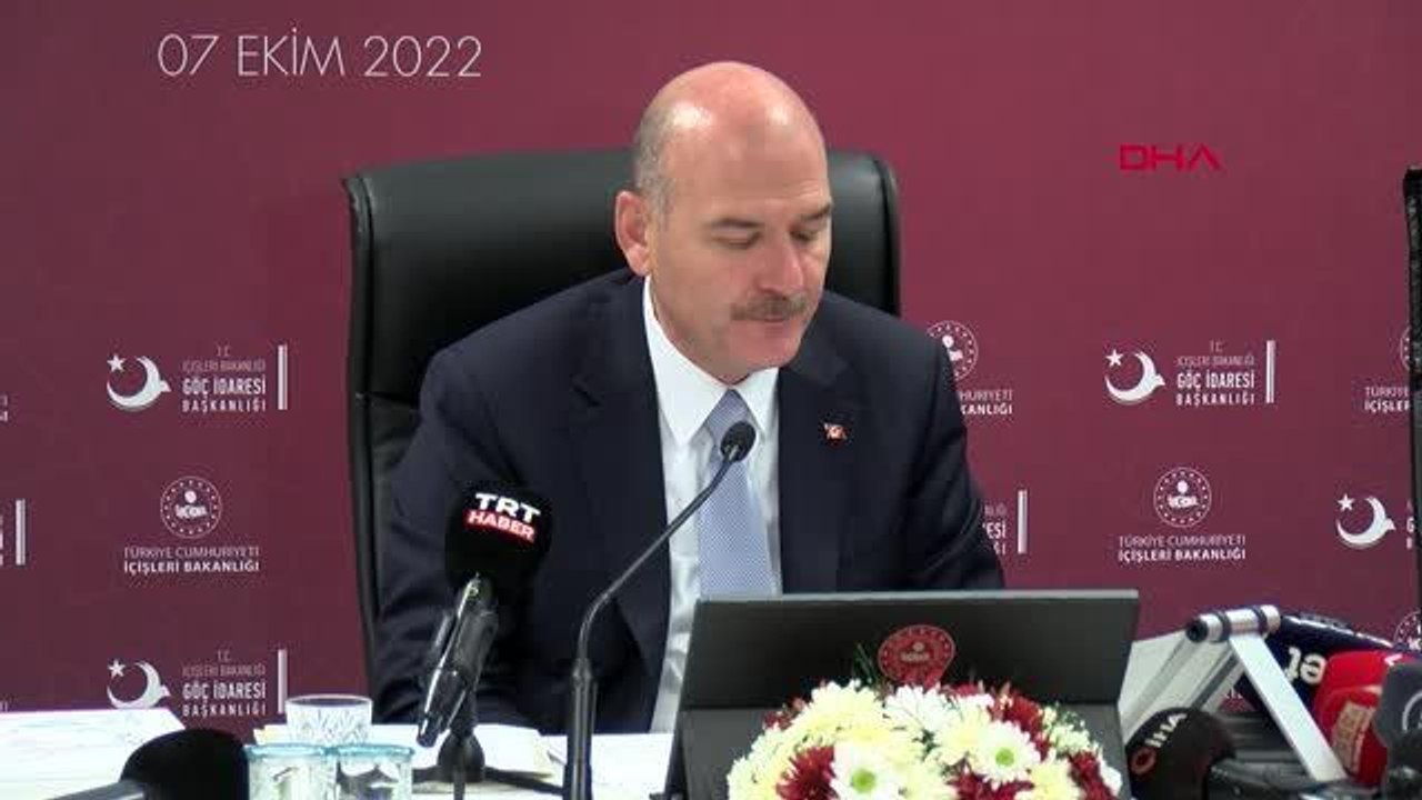 İSTANBUL-BAKAN SOYLU İSTANBUL'UN 10 İLÇESİNDE GÖÇMENLERİN İKAMET İZNİ KAPANDI