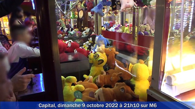 Capital : Julien Courbet révèle les arnaques dans les fêtes foraines