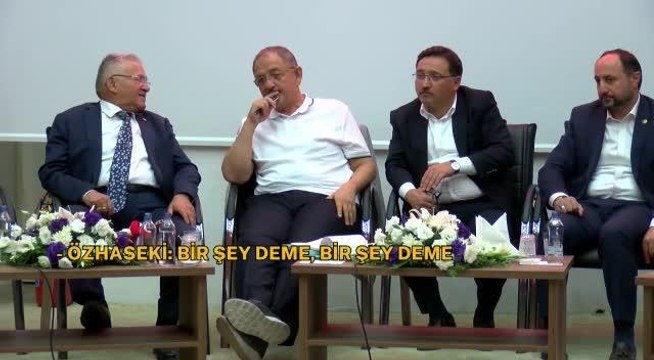 Kayseri haberi... Vatandaş İçin Özhaseki Bir Şey Deme , Büyükkılıç He de Geç Gitsin' Dedi. Kayseri Milletvekili Çetin Arık: Az Kaldı Vatandaş Size 'Geç Git' Diyecek