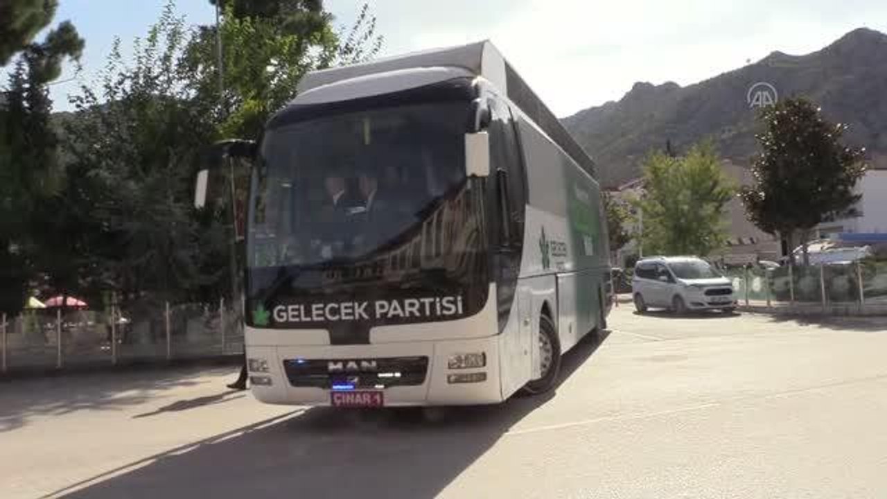 Davutoğlu: "(Başörtüsü düzenlemesi) Aslında anayasa konusu yapılması bile doğru değil"