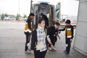 Son dakika haber: ÖĞRETMENLER OKUL DÖNÜŞÜ KAZA YAPTI 3 YARALI