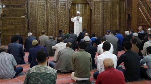 Van genel haberleri... Van'da Mevlit Kandili eda edildi