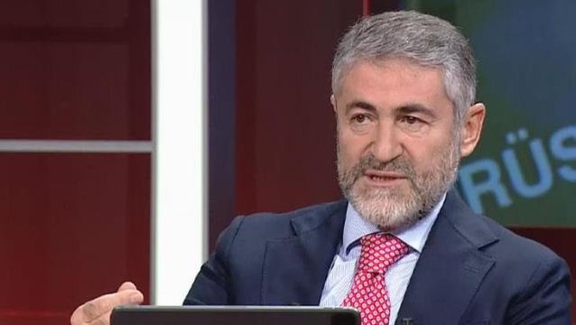 Hazine ve Maliye Bakanı Nureddin Nebati, canlı yayında enflasyonun düşüşü için tarih verdi
