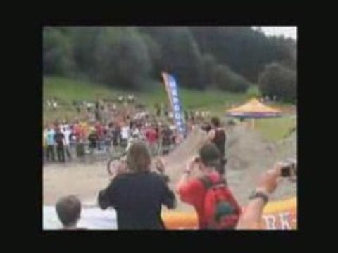 [MTB] Andreu Lacondeguy - Double Backflip [Goodspeed]