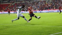 Gaziantep FK ile berabere kalan Adana Demirspor maç fazlasıyla liderliği aldı