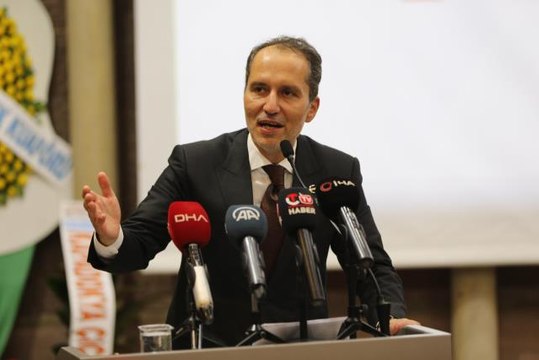 Yeniden Refah Partisi Genel Başkanı Erbakan, partisinin il kongresine katıldı