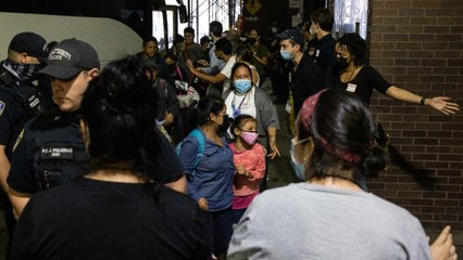 Decretan estado de emergencia en Nueva York por aumento de inmigrantes