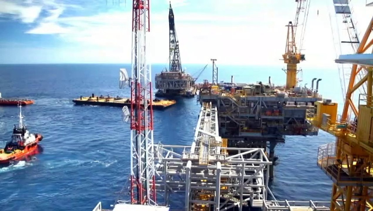 Striking workers from Victorian chemical plant are causing threats to supply chains