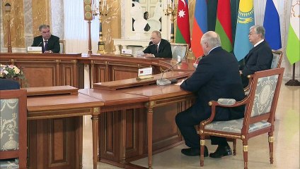 Vladimir Putin, "puesto por Dios en el poder", cumple 70 años