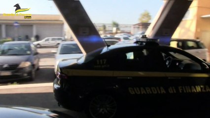 Sgominato un mercato parallelo del falso. Sequestrate scarpe fake per oltre 500mila euro