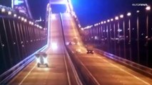 Füze mi, yakıt tankeri patlaması mı?: Rusya'yı Kırım'a bağlayan köprüde yangın