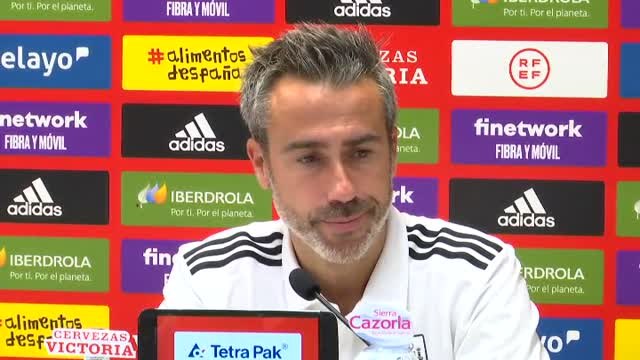 Vilda elude hablar de los pitos y elogia al equipo: Pueden competir contra cualquier rival