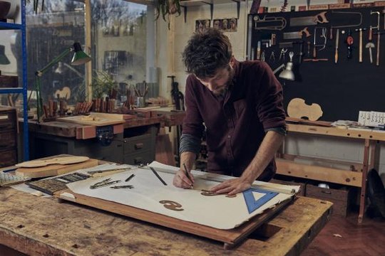 VIOLA D'AMORE YAPIMCISI JONATHAN HILL'LE UT YAPIMCISI MUSTAFA COPÇUOĞLU, DHA'YA YOLLARININ NASIL KESİŞTİĞİNİ ANLATTI