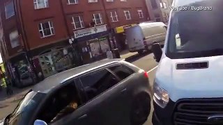 Cyclist calls out drivers using mobile phones while at the wheel