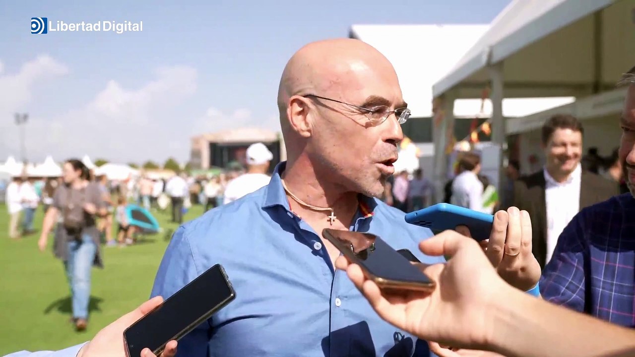 Jorge Buxadé desde Viva22: "Esto es VOX, es alegría, es ilusión, es esperanza y camaradería"