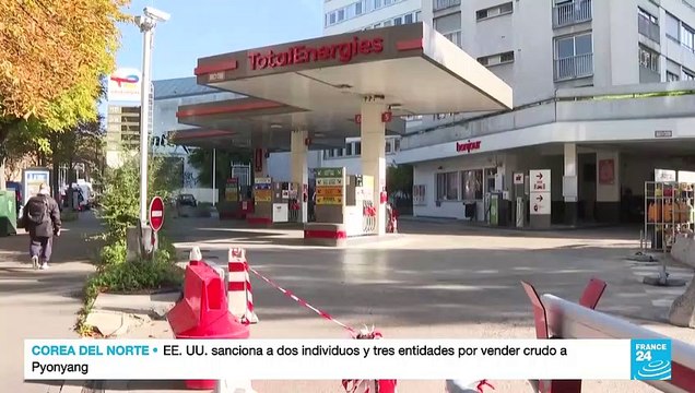 Huelgas en refinerías dejan a muchas estaciones de con escasez de combustible