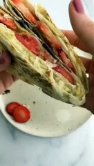 سندويشات تورتيلا ب الفواكه و نوتيلا Tortilla sandwiches with fruits and Nutella
