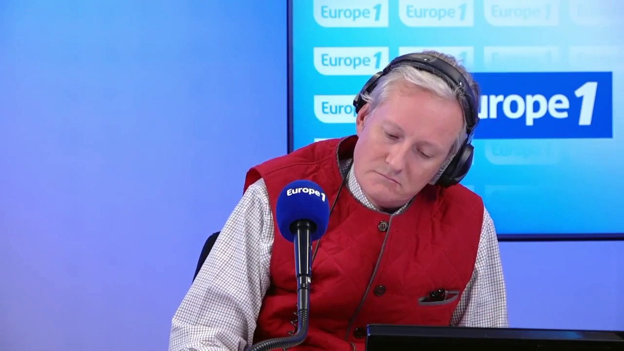 La grève des raffinerie continue, Macron appelle les automobilistes au «calme»