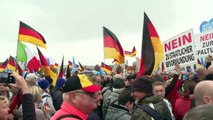 شاهد: تظاهرة لليمين المتطرف في برلين ضد التضخّم وسياسة الطاقة  التي تنتهجها حكومة شولتس