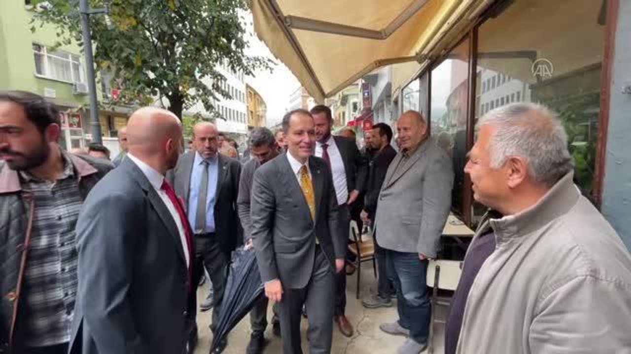 Fatih Erbakan: "(Altılı masa) Onlar bizi dinlemek yerine masa altından birbirlerini tekmelemekle meşguller maalesef"