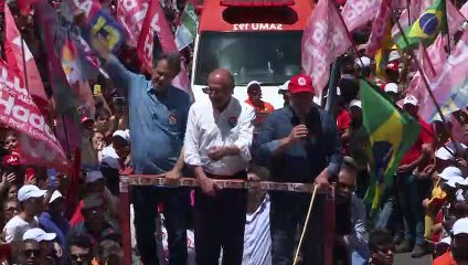 Lula acusa Bolsonaro de usar máquina pública