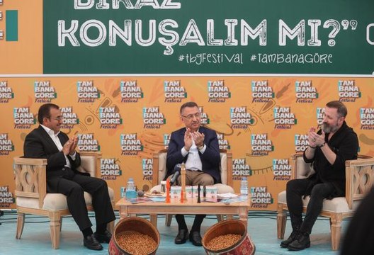 Cumhurbaşkanı Yardımcısı Oktay, Gençlik ve Yerel Yönetimler temalı Tam Bana Göre Festival de konuştu