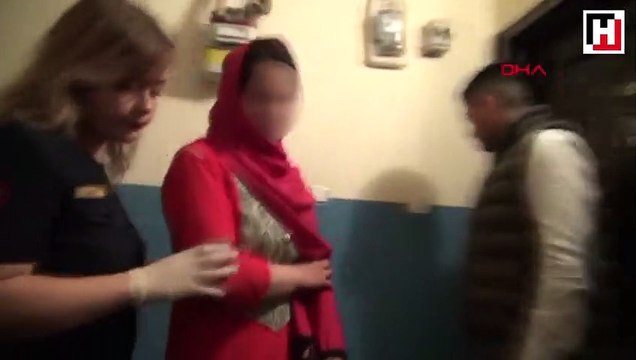 Eşinin dayağından, alt katın balkonuna atlayarak kurtuldu