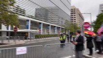 WASHINGTON - Dünya Bankası önünde iklim aktivistleri gösteri düzenledi