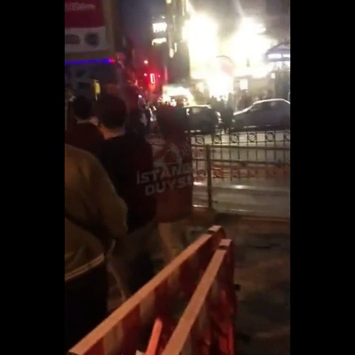 Karaköy'de hırsızlık yaparken yakalanan kadın soyunarak kaçmağa çalıştı
