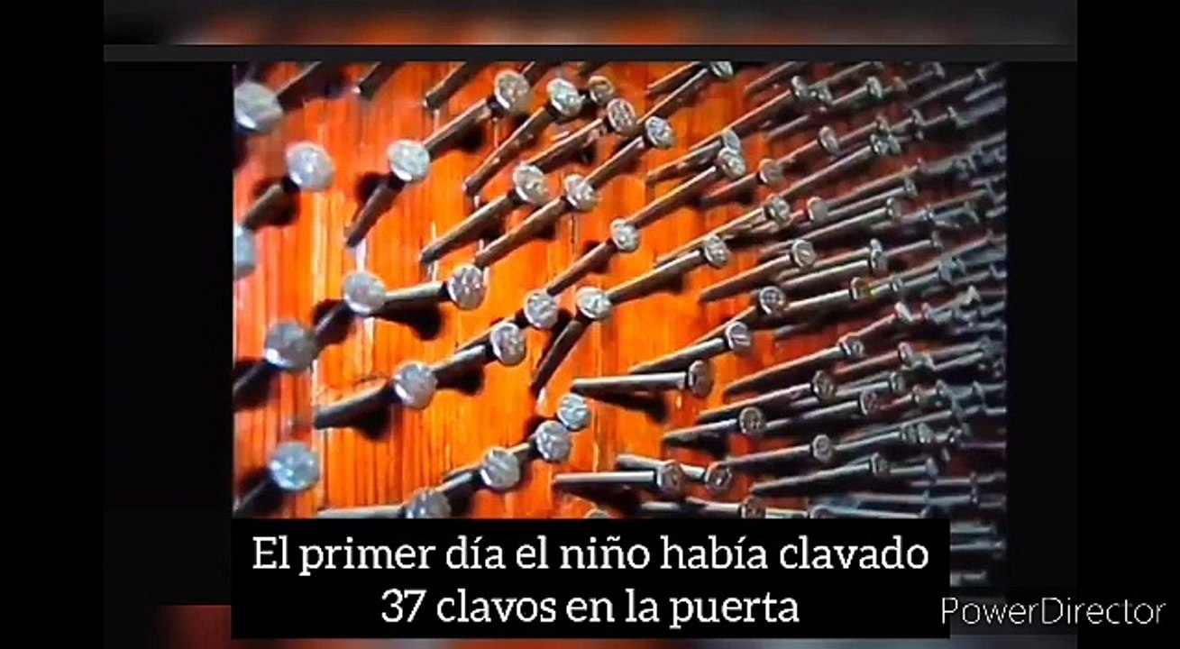 Los Clavos en la puerta