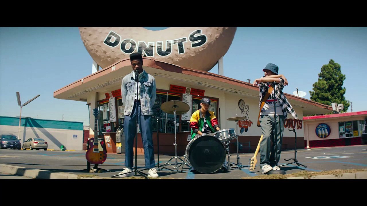 Dope Bande-annonce (RU)
