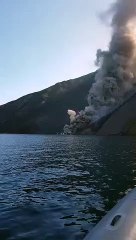 Stromboli, la nuova eruzione ha causato il crollo della terrazza craterica