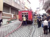 Son dakika haber... Kağıthane'de bir binada çıkan yangın, paniğe neden oldu