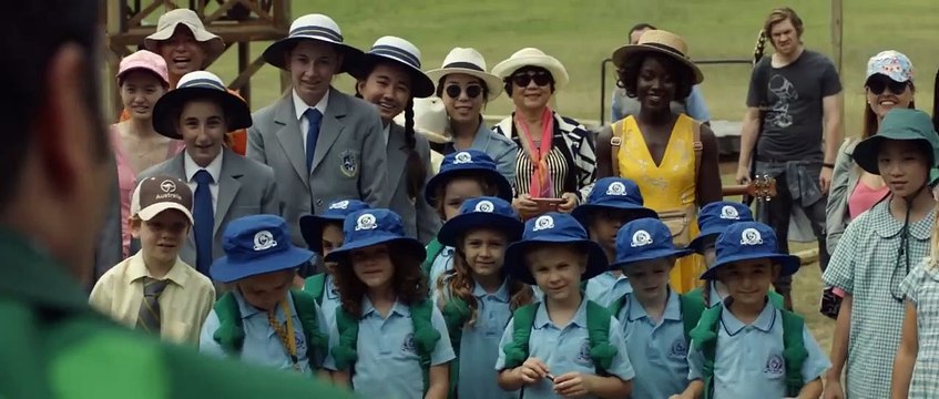 Little monsters Bande-annonce (RU)