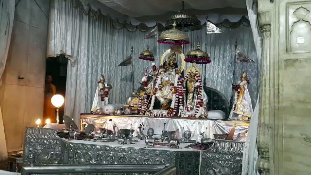 Sharad Purnima 2022 : जयपुर गोविंददेवजी के सजी...