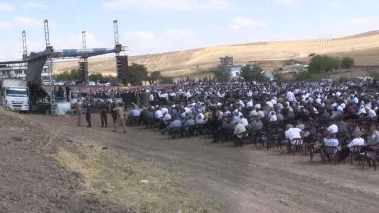 DİYARBAKIR - Bakan Soylu, Kur'an kursu açılışı ve hafızlık icazet programına katıldı