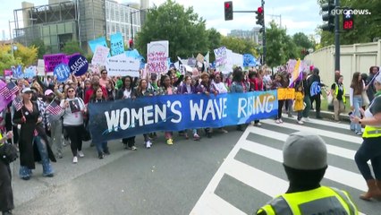 Droit à l'avortement : plusieurs milliers de personnes dans les rues des Etats-Unis