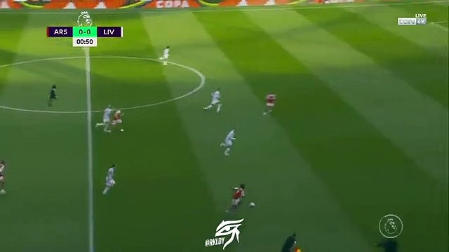 هدف أرسنال الأول ضد ليفربول