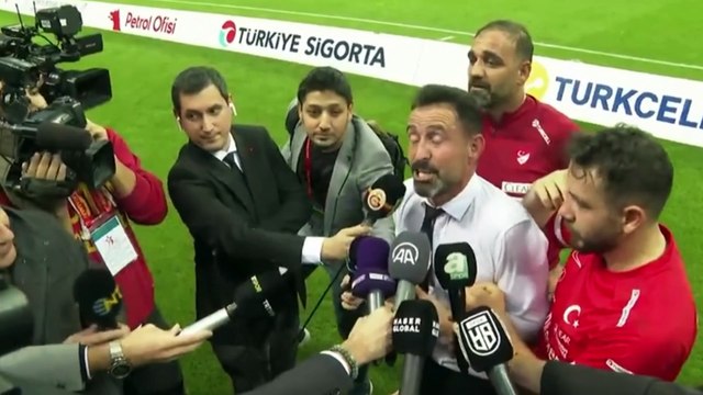 Ampute Futbol Dünya Kupası finalinde Nef Stadı’nda Angola’yı 4-1 yenen Türkiye şampiyon oldu