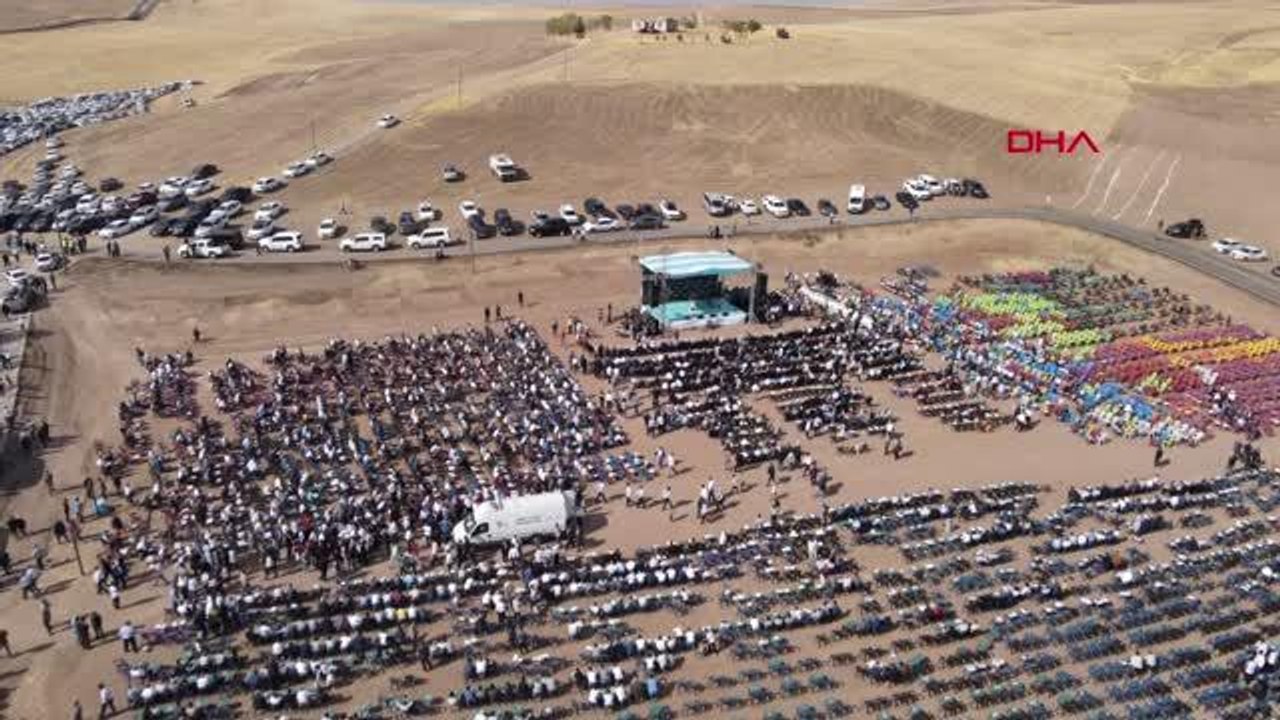 BAKAN SOYLU, DİYARBAKIR'DA KURAN KURSU AÇILIŞI VE HAFIZLIK İCAZET PROGRAMINA KATILDI