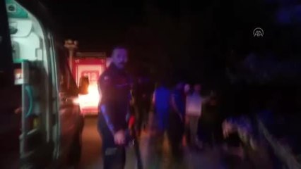 Otomobil şarampole yuvarlandı: 3 yaralı