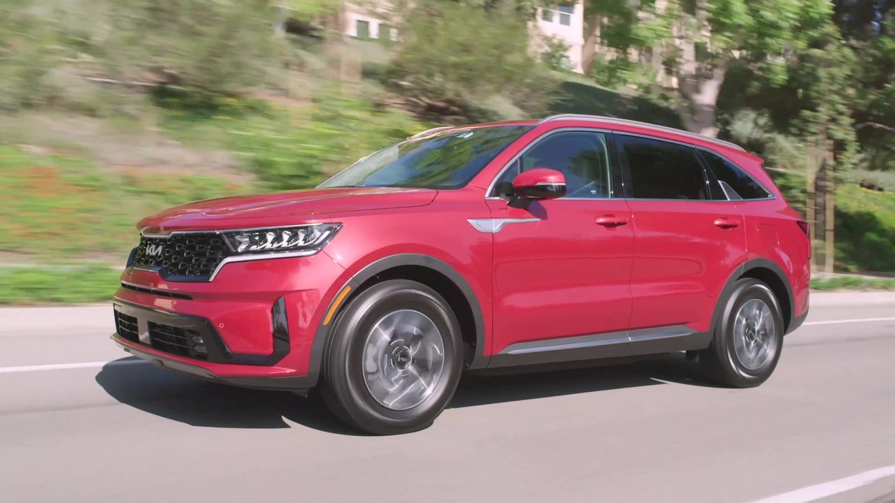 2023 Kia Sorento HEV Driving Video