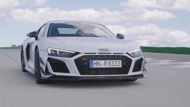 The new Audi R8 V10 GT RWD Driving Video
