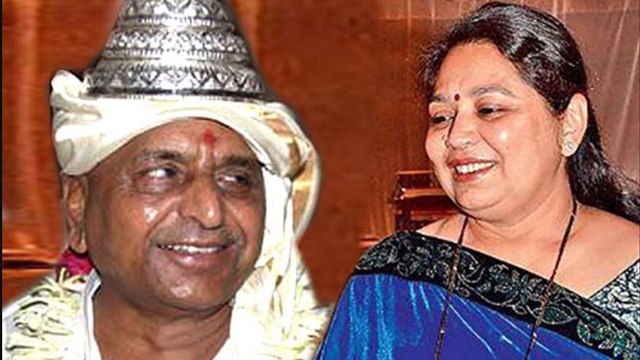 Mulayam Singh Yadav Love Story है बेहद खास, गुपचुप की थी दूसरी शादी | Boldsky *Lifestyle